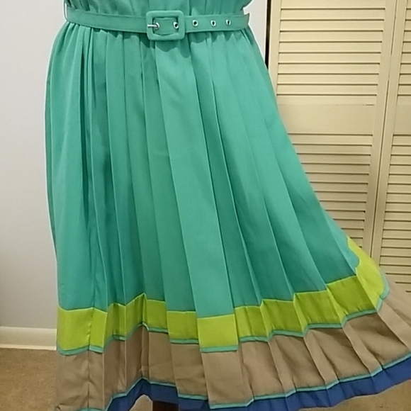 Vintage dress by R&K originals - Picture 3 of 8